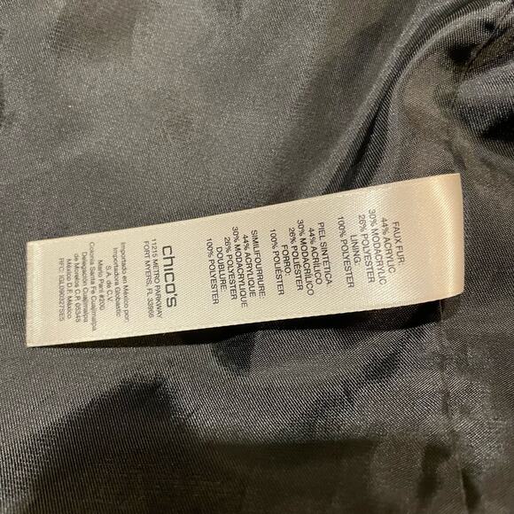 Chicos Vest Faux Fur Open Front Sz 1 US M Pockets Animal Print Artsy Soft - Picture 4 of 9